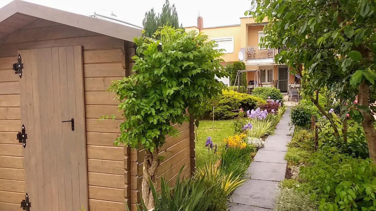 Libis Apartman Bük Eksteriør billede